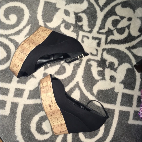 CLOSET CLOSING! JustFab platform wedge peeptoe EUC - Picture 6 of 8